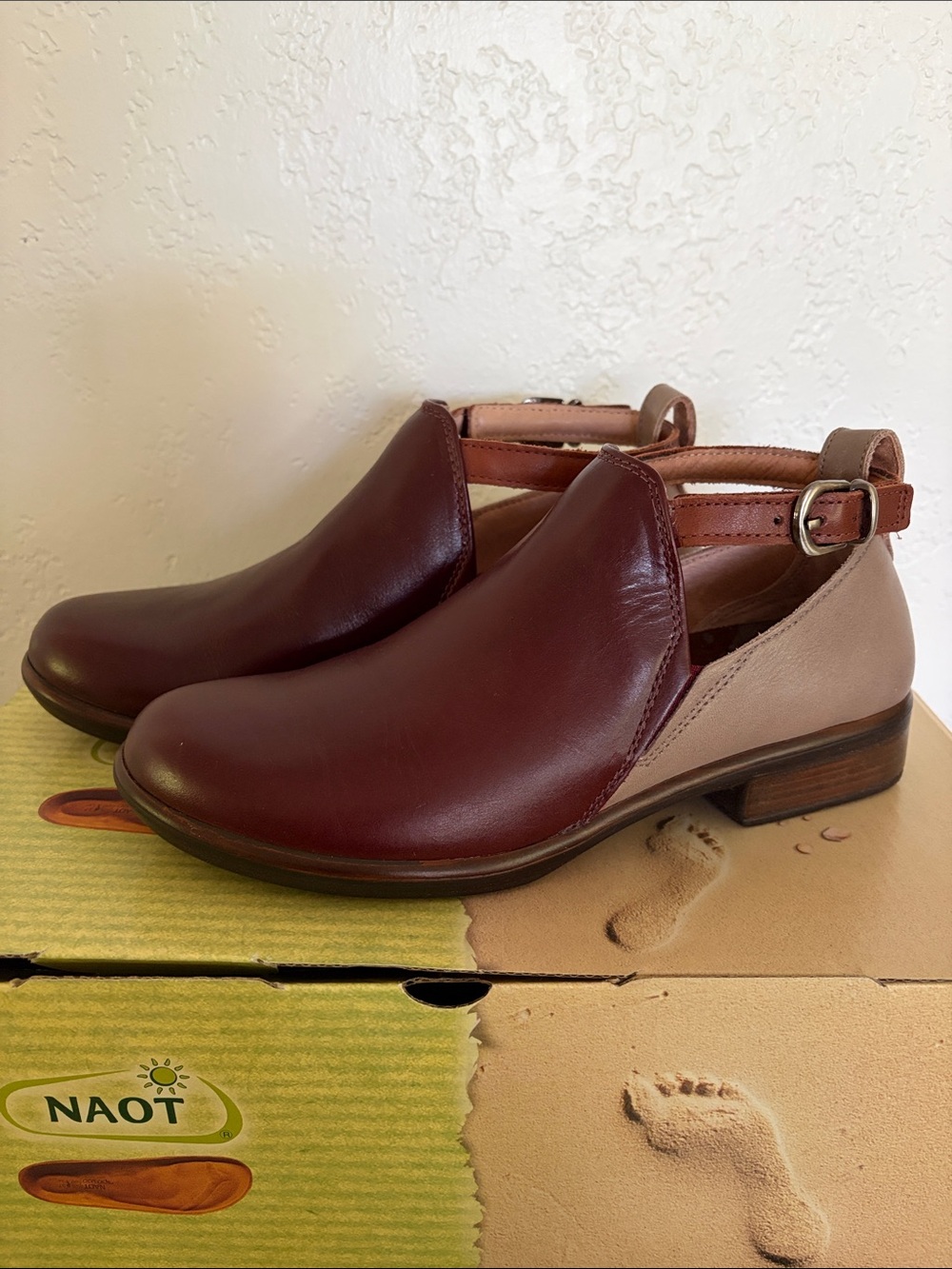 Naot Leather Kamsin Shoes in Bordeaux